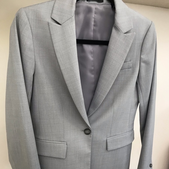 Theory light grey blazer - Picture 1 of 7